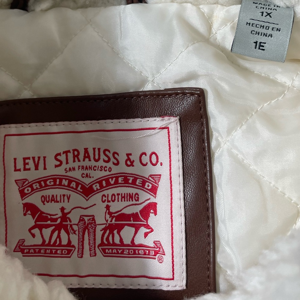 Levi's Faux Sherpa Moto Coat Jacket Women's size 1X white brown quilted NWT $290 - Picture 8 of 9